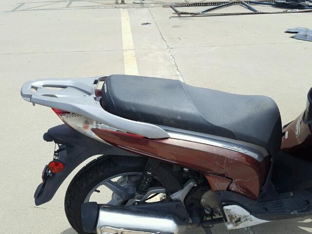 ZDCKF1011AF001137 - 2010 HONDA SH150 D MAROON photo 6