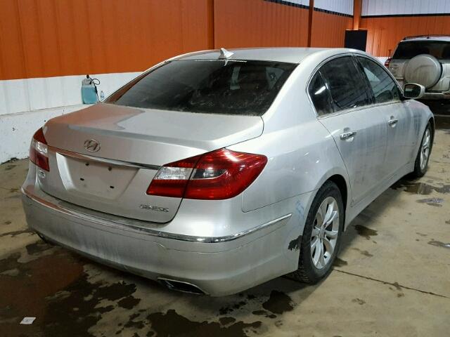 KMHGC4DD8DU214125 - 2013 HYUNDAI GENESIS 3. SILVER photo 4