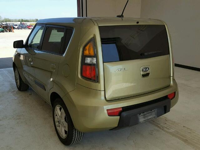 KNDJT2A21A7160145 - 2010 KIA SOUL + GREEN photo 3