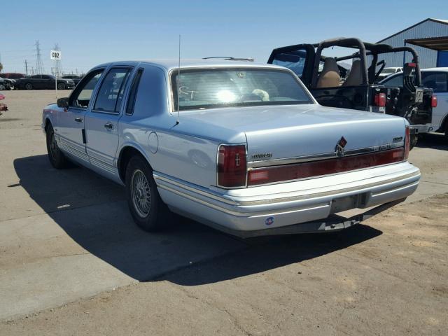 1LNLM81W2PY626675 - 1993 LINCOLN TOWN CAR E BLUE photo 3