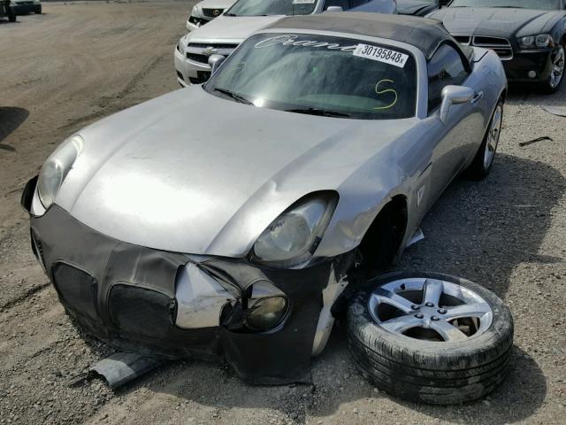 1G2MG35X87Y142567 - 2007 PONTIAC SOLSTICE G SILVER photo 2