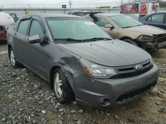 1FAHP3GN8AW216698 - 2010 FORD FOCUS SES GRAY photo 1