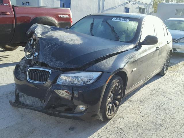 WBAPH77529NM28635 - 2009 BMW 328 I BLACK photo 2