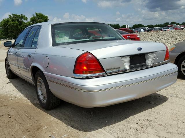 2FAFP74W51X150465 - 2001 FORD CROWN VICT SILVER photo 3