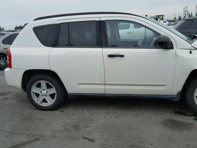 1J8FT47018D548360 - 2008 JEEP COMPASS SP WHITE photo 9