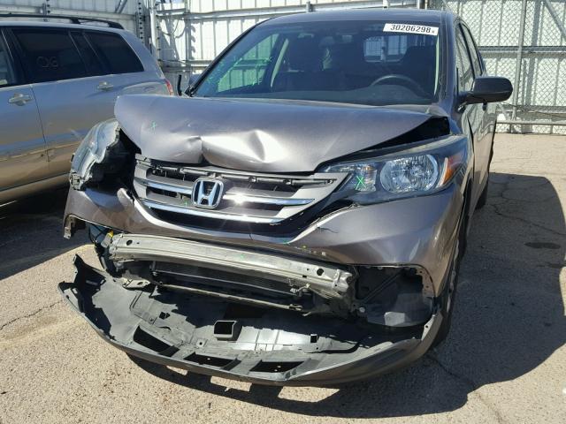 5J6RM3H32CL046891 - 2012 HONDA CR-V LX SILVER photo 9