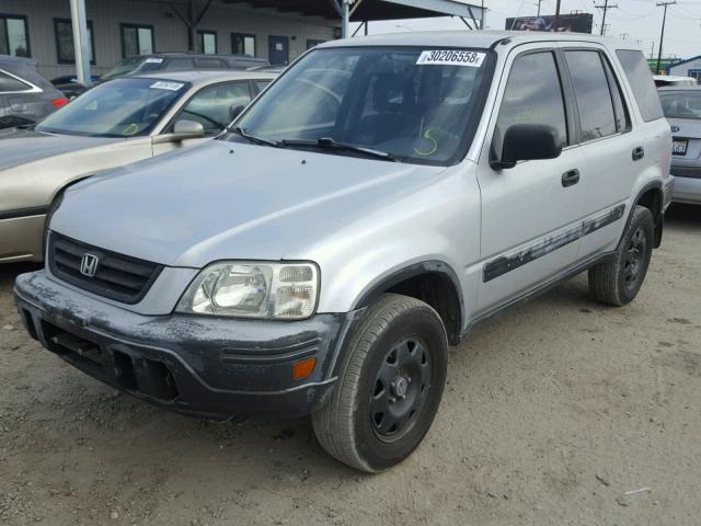 JHLRD2848YC015597 - 2000 HONDA CR-V LX SILVER photo 2