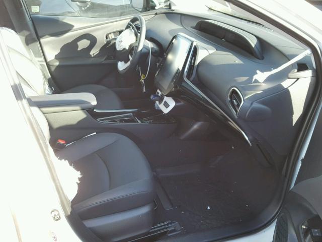 JTDKARFP8H3060598 - 2017 TOYOTA PRIUS PRIM 白色 照片 5