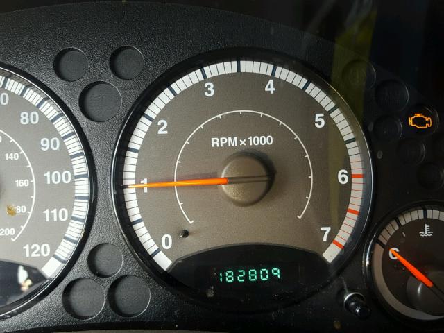 1J4GL38K65W575604 - 2005 JEEP LIBERTY RE GRAY photo 8