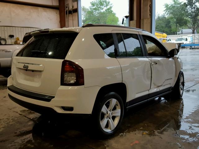 1C4NJCBA5GD518716 - 2016 JEEP COMPASS SP WHITE photo 4