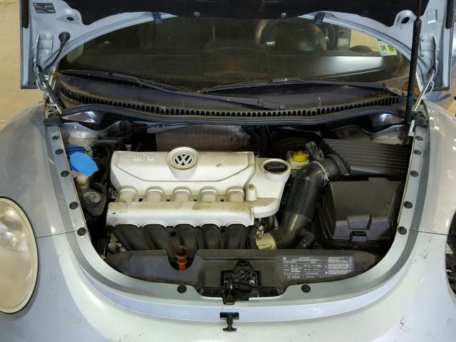 3VWPW3AGXAM009083 - 2010 VOLKSWAGEN NEW BEETLE 银色 照片 7