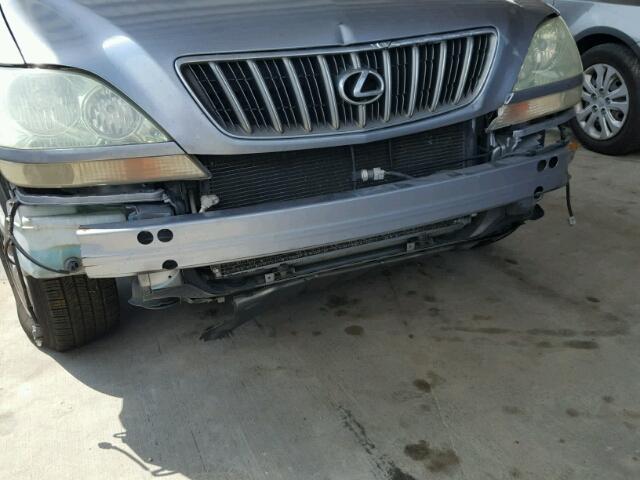 JTJGF10U420148545 - 2002 LEXUS RX 300 SILVER photo 9