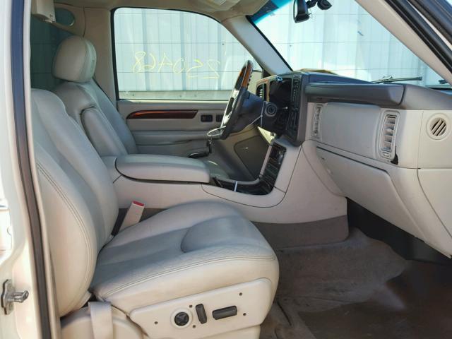 1GYEK63N34R222263 - 2004 CADILLAC ESCALADE L WHITE photo 5