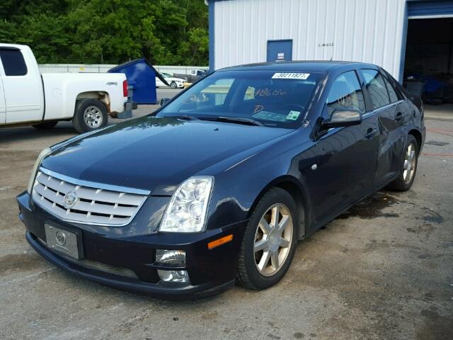 1G6DW677550198686 - 2005 CADILLAC STS GRAY photo 2