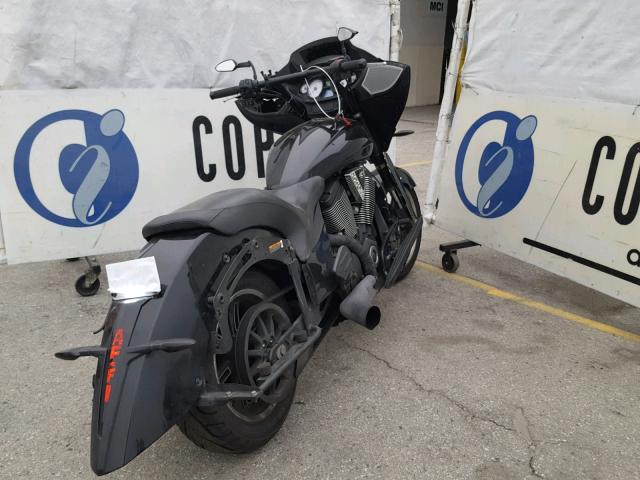 5VPDA36N8F3039530 - 2015 VICTORY MOTORCYCLES CROSS COUN BLACK photo 4