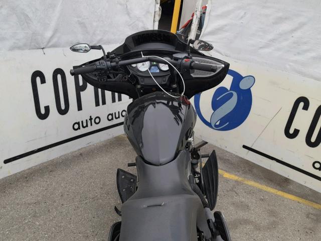 5VPDA36N8F3039530 - 2015 VICTORY MOTORCYCLES CROSS COUN BLACK photo 5