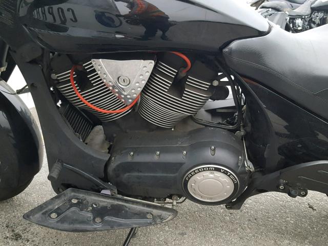 5VPDA36N8F3039530 - 2015 VICTORY MOTORCYCLES CROSS COUN BLACK photo 7