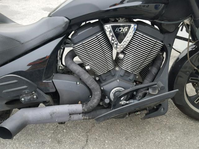 5VPDA36N8F3039530 - 2015 VICTORY MOTORCYCLES CROSS COUN BLACK photo 9