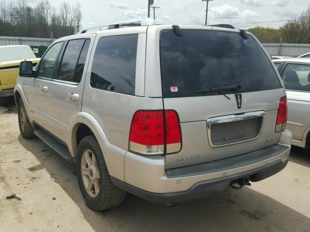 5LMEU88H33ZJ34495 - 2003 LINCOLN AVIATOR 银色 照片 3