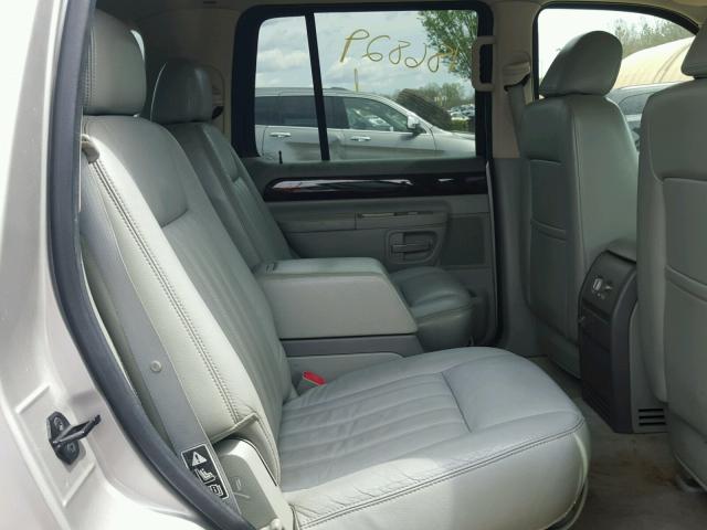 5LMEU88H33ZJ34495 - 2003 LINCOLN AVIATOR 银色 照片 6