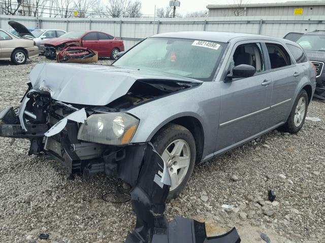 2D4FV47T27H642571 - 2007 DODGE MAGNUM SE SILVER photo 2