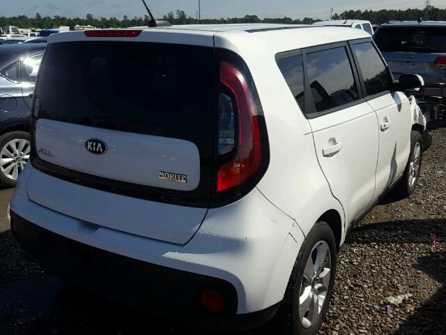 KNDJN2A23J7556099 - 2018 KIA SOUL WHITE photo 4