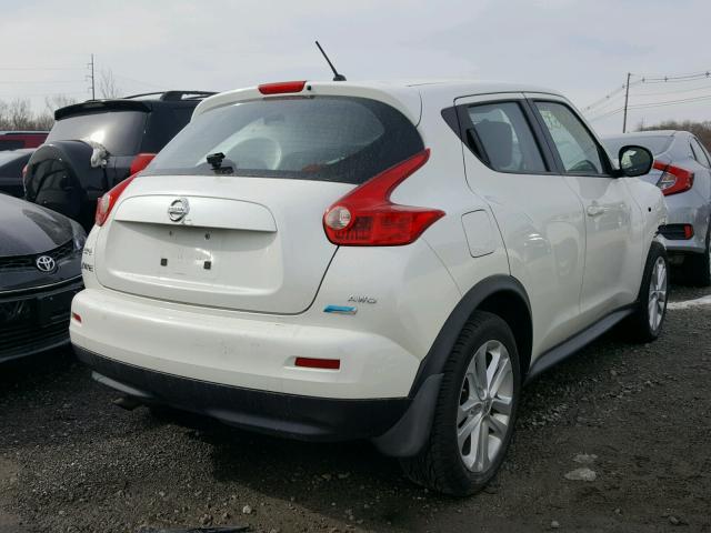 JN8AF5MV4DT216884 - 2013 NISSAN JUKE S WHITE photo 4