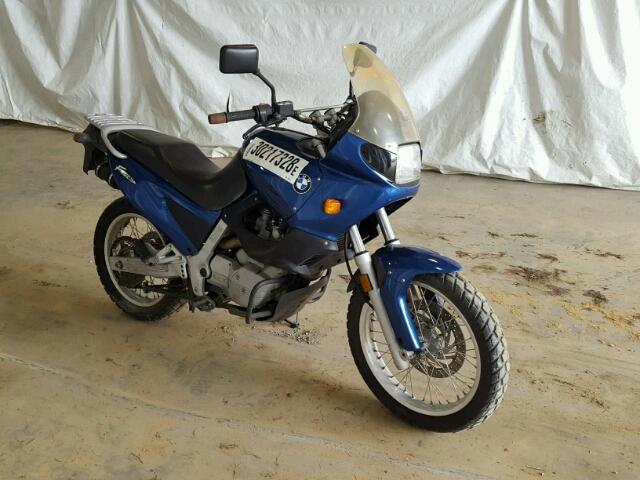 WB10166A2XXA16752 - 1999 BMW F650 BLUE photo 1