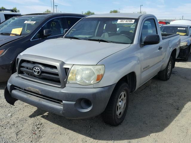 5TENX22N56Z166951 - 2006 TOYOTA TACOMA SILVER photo 2