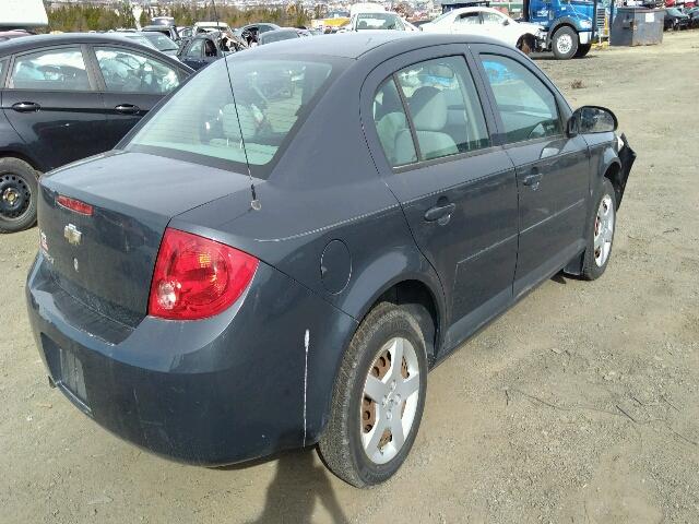 1G1AL55F287211427 - 2008 CHEVROLET COBALT LT GRAY photo 4