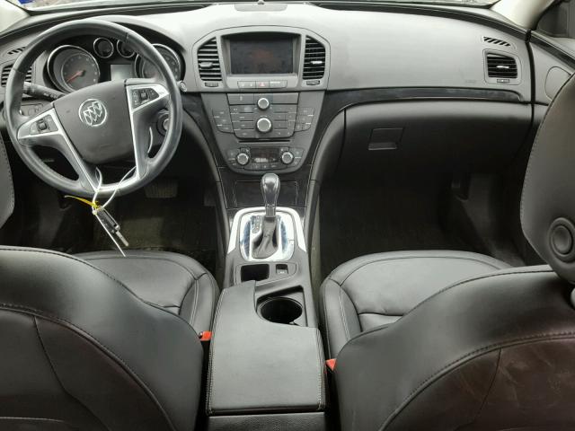 2G4GR5EK8C9176246 - 2012 BUICK REGAL WHITE photo 9