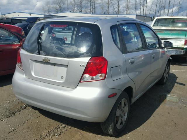 KL1TD66608B031630 - 2008 CHEVROLET AVEO BASE SILVER photo 4