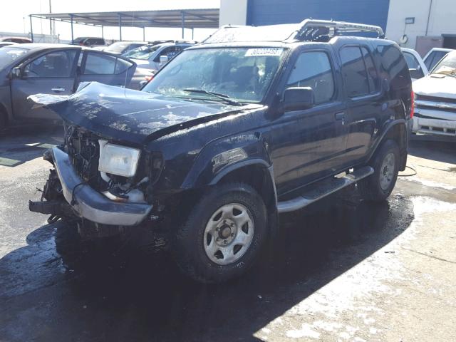 5N1ED28T5YC600345 - 2000 NISSAN XTERRA XE GRAY photo 2