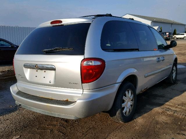 2A4GP54L06R776598 - 2006 CHRYSLER TOWN & COU SILVER photo 4