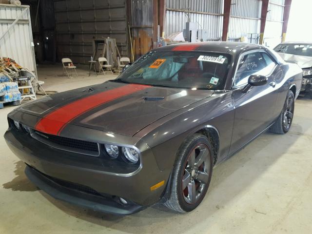 2C3CDYAG4EH165133 - 2014 DODGE CHALLENGER GRAY photo 2