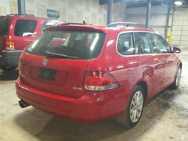 3VWPZ7AJ6BM610633 - 2011 VOLKSWAGEN JETTA S 红色 照片 4