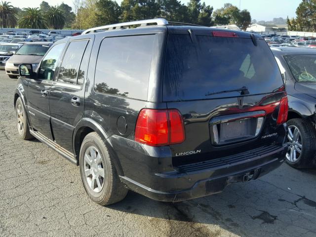 5LMFU275X6LJ12932 - 2006 LINCOLN NAVIGATOR BLACK photo 3