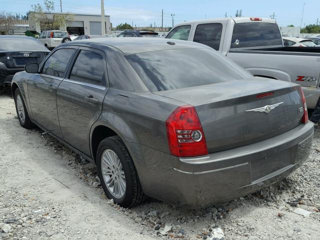 2C3KA53V39H607453 - 2009 CHRYSLER 300 TOURIN BROWN photo 3