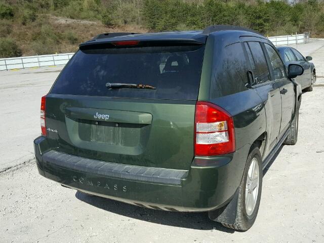 1J8FF47W37D241010 - 2007 JEEP COMPASS GREEN photo 4