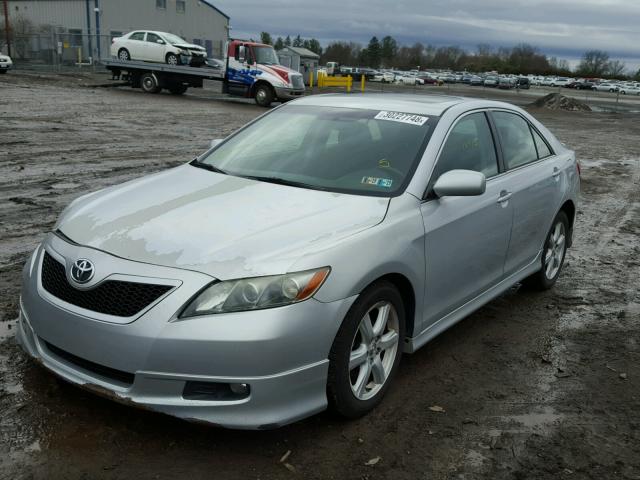 4T1BE46K47U519609 - 2007 TOYOTA CAMRY NEW SILVER photo 2