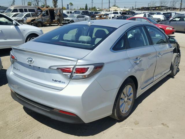 KMHE24L36HA063540 - 2017 HYUNDAI SONATA HYB SILVER photo 4