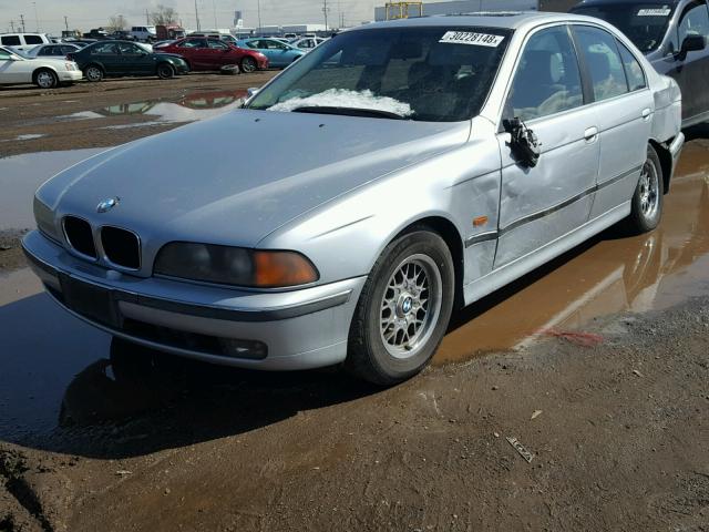 WBADD6329WBW34293 - 1998 BMW 528 I AUTO SILVER photo 2