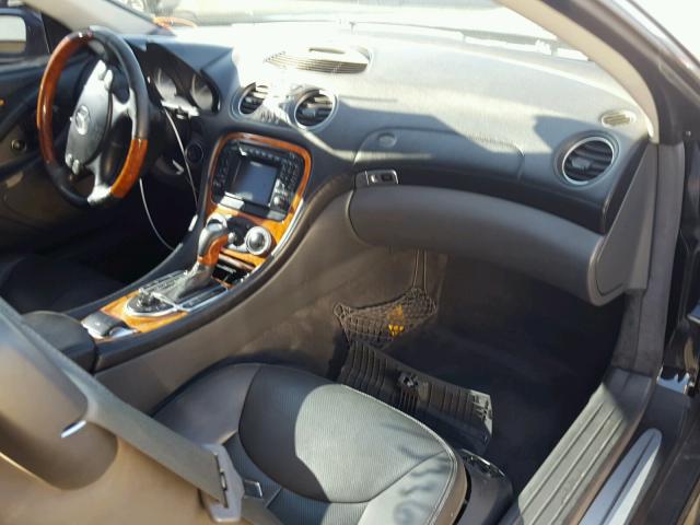 WDBSK75F13F017043 - 2003 MERCEDES-BENZ SL 500R BLACK photo 9