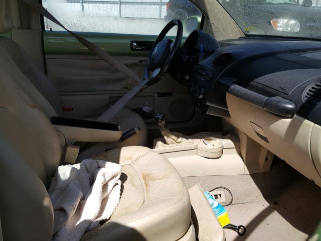 3VWCB21C62M437610 - 2002 VOLKSWAGEN NEW BEETLE 绿色 照片 5