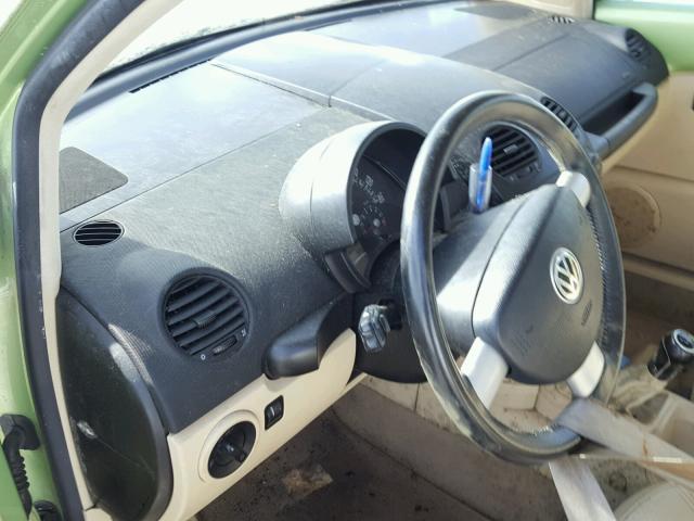 3VWCB21C62M437610 - 2002 VOLKSWAGEN NEW BEETLE 绿色 照片 8