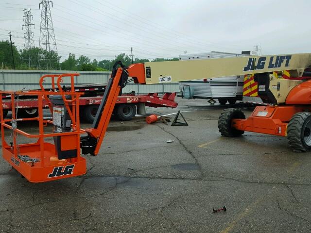 0300208935 - 2015 JLG LIFT ORANGE photo 5