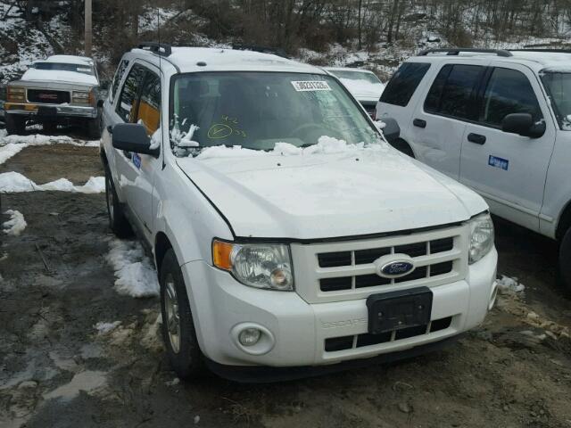 1FMCU5K39BKA45043 - 2011 FORD ESCAPE HYB WHITE photo 1