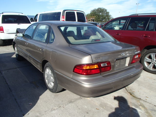 4T1BF18B0XU328424 - 1999 TOYOTA AVALON XL BEIGE photo 3