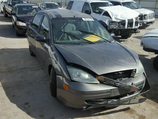 3FAHP37323R186019 - 2003 FORD FOCUS ZX5 GRAY photo 1