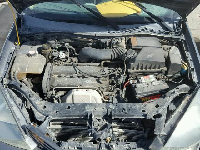 3FAHP37323R186019 - 2003 FORD FOCUS ZX5 GRAY photo 7